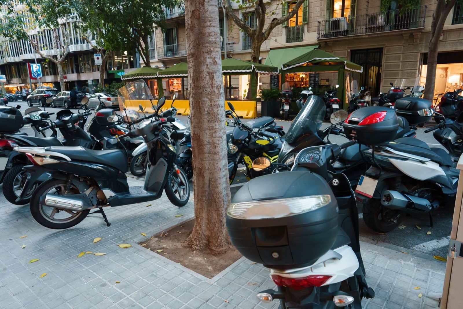 Où peut-on garer sa moto ?