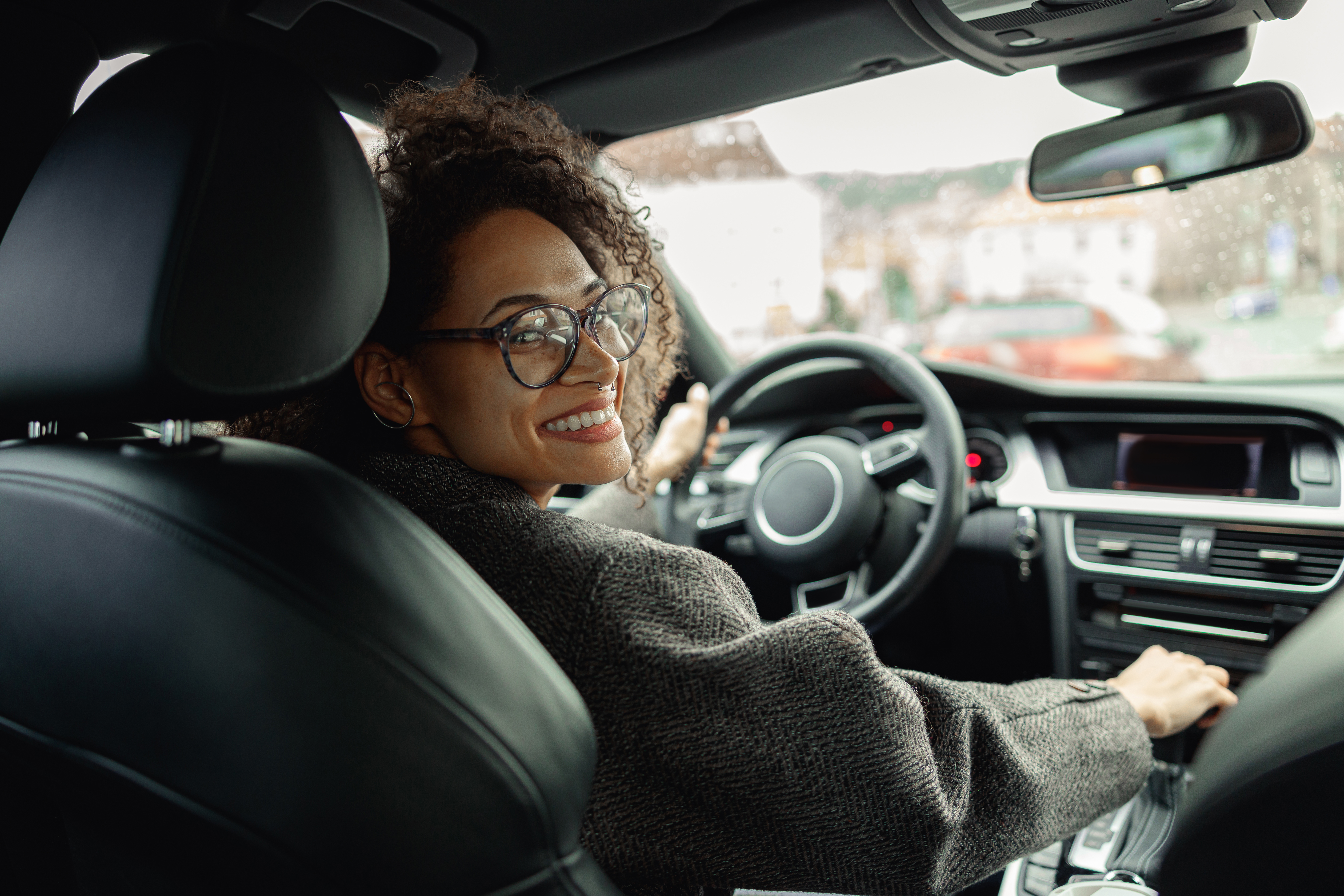 Femme au volant code