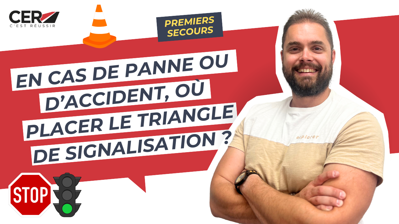 Où doit être placé le triangle de présignalisation en cas de panne ou d'accident ?